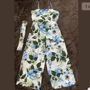 NWOT White w/Beautiful Floral Print Jumpsuit